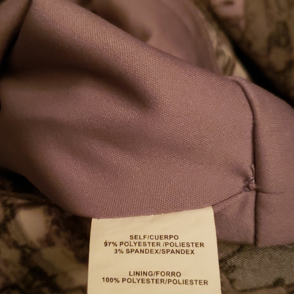 Dress - Picture 6 of 6